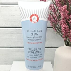 First Aid Beauty Ultra Repair Cream - Intense Hydration with Colloidal Oatmeal